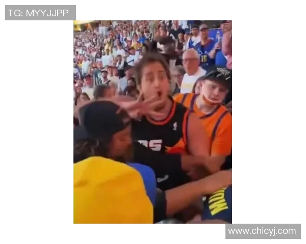 球迷炸锅:太阳这一行为引热议! 球迷炸锅:太阳这一行为引热议!